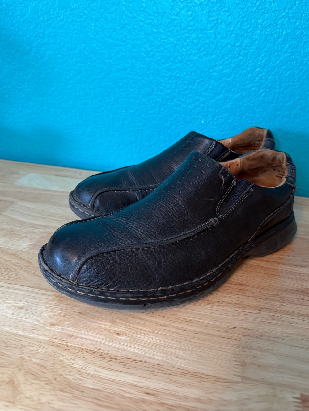 Clarks Unstructured‎ Men's Black Leather Slip-On Comfort Loafers, Size 10